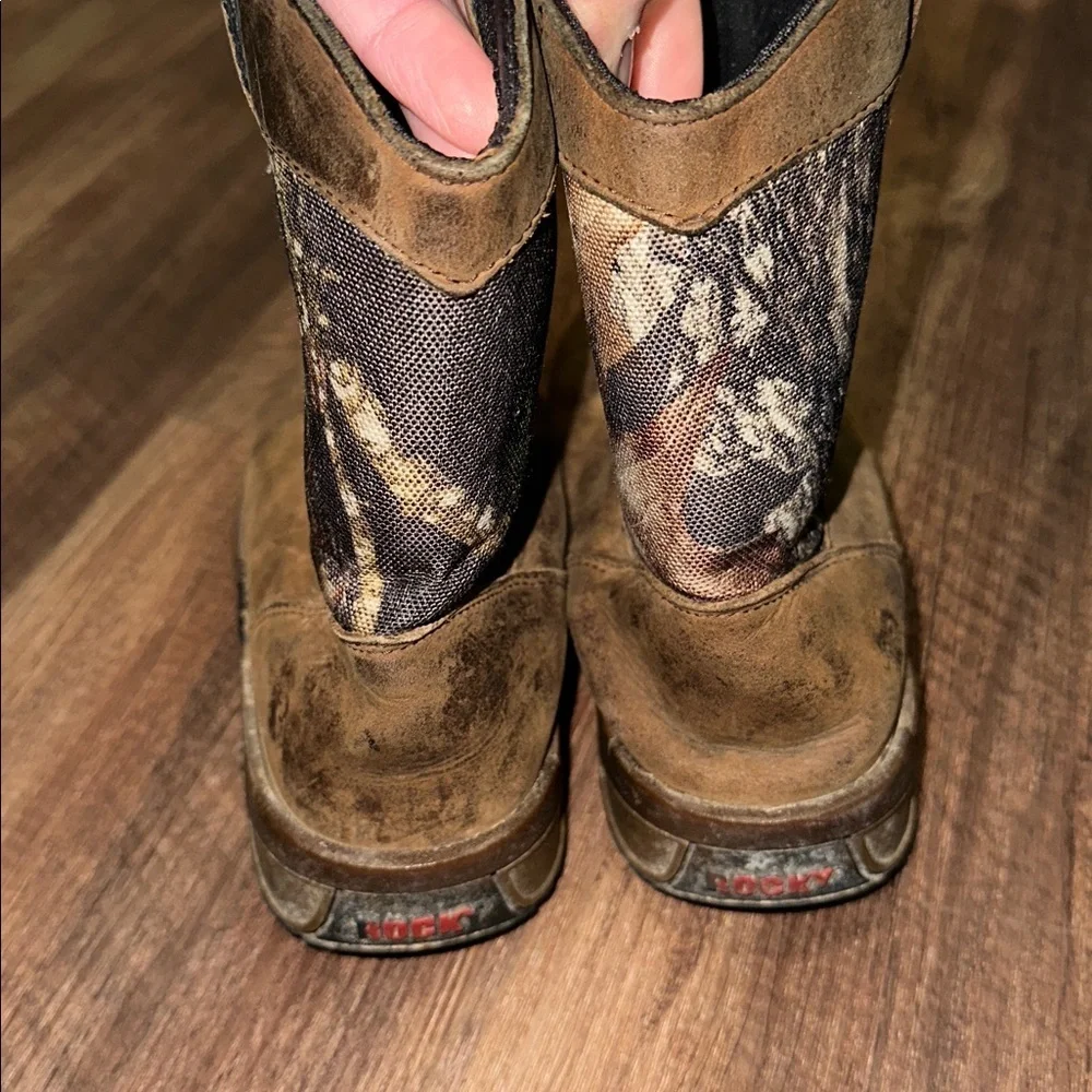 Youth Rocky Boots Pink Camo size 1‎